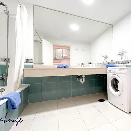 Apartament Aurora House *