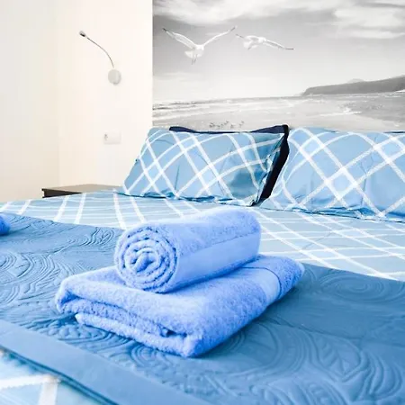 Apartament Aurora House *